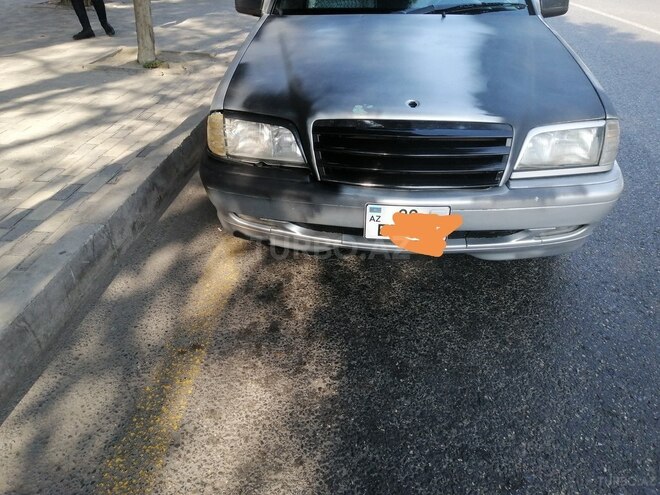 Mercedes C 220 1999, 641,000 km - 2.2 l - Bakı