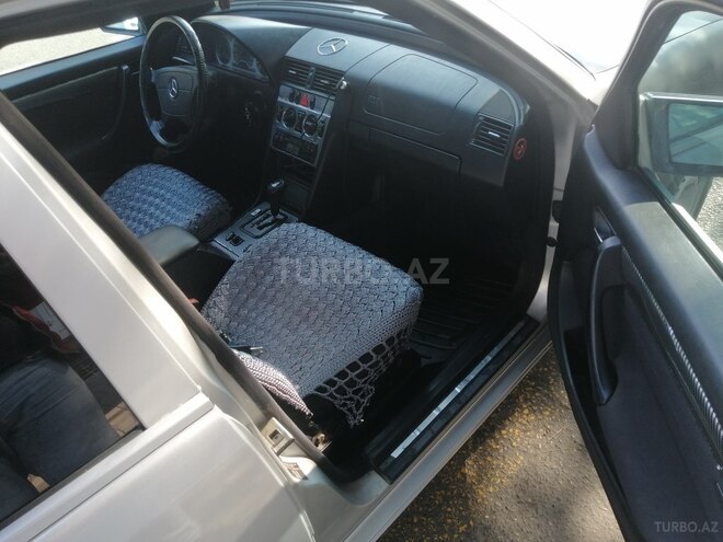 Mercedes C 220 1999, 641,000 km - 2.2 l - Bakı