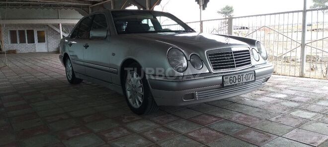 Mercedes E 240 1999, 296,000 km - 2.4 л - Hacıqabul