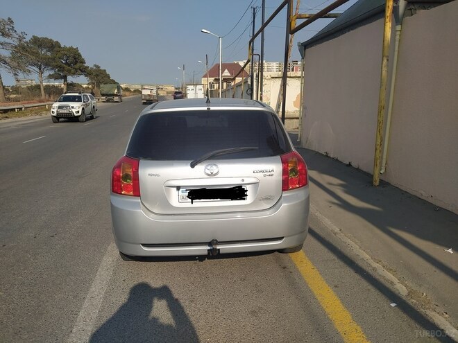 Toyota Corolla 2004, 208,000 km - 1.4 l - Bakı