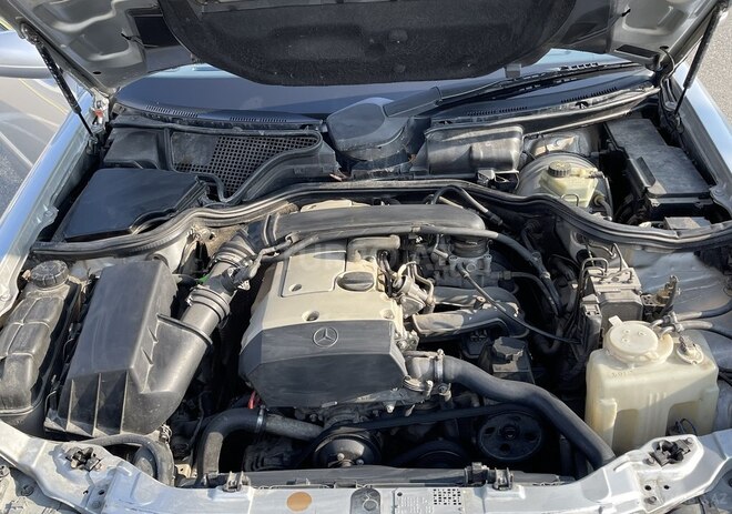 Mercedes E 200 1999, 324,000 km - 2.0 l - Bakı
