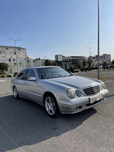 Mercedes E 200 1999, 324,000 km - 2.0 l - Bakı