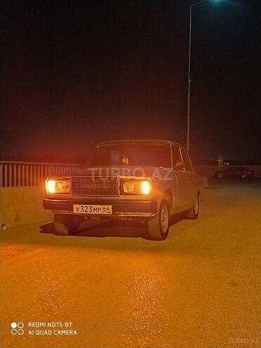 LADA (VAZ) 2107 2010, 90,000 km - 1.6 l - Salyan