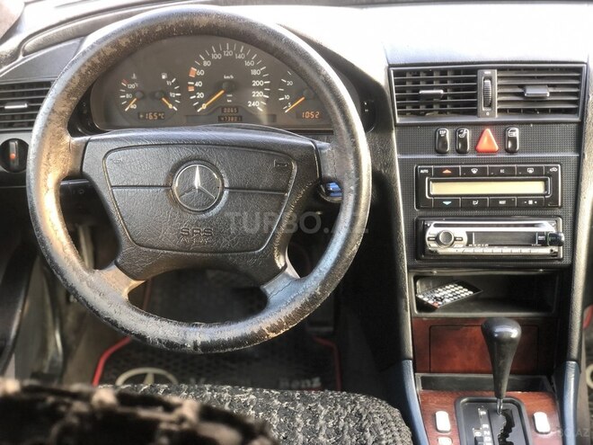 Mercedes C 180 1996, 260,000 km - 1.8 l - Sumqayıt