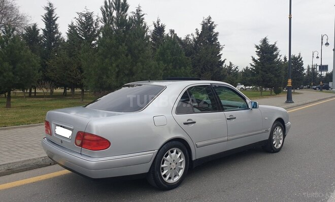 Mercedes E 230 1997, 287,850 km - 2.3 l - Bakı