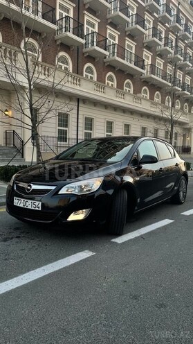 Opel Astra 2011, 153,400 km - 1.3 l - Bakı