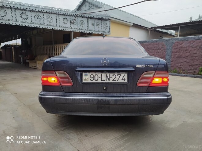 Mercedes E 240 2000, 360,000 km - 2.4 l - Saatlı