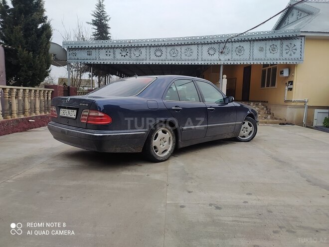 Mercedes E 240 2000, 360,000 km - 2.4 l - Saatlı