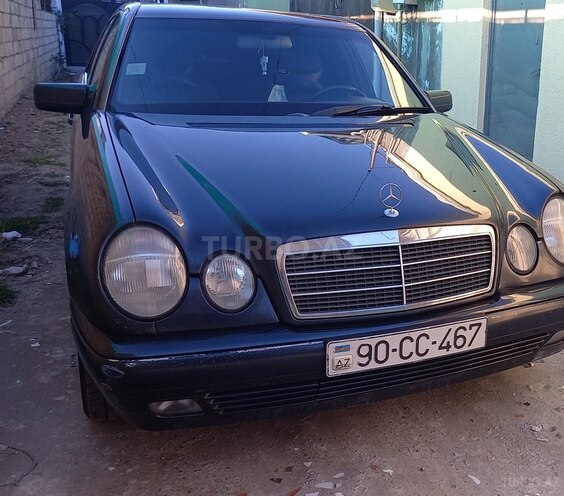 Mercedes E 240 1998, 392,000 km - 2.4 л - Bakı