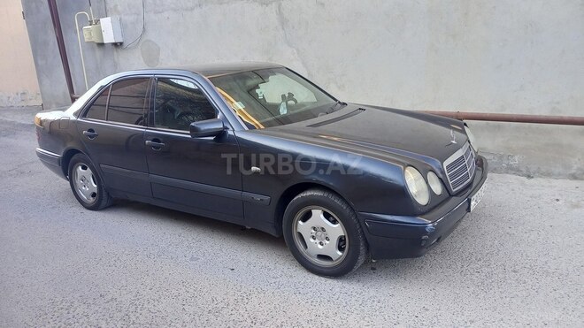 Mercedes E 240 1998, 392,000 km - 2.4 л - Bakı