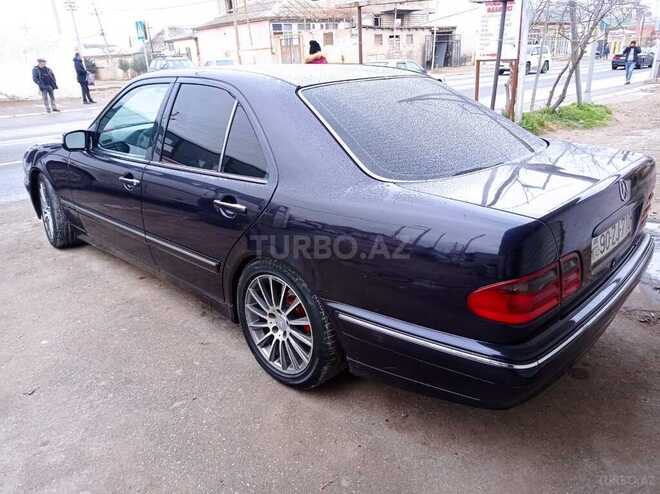 Mercedes E 240 1997, 264,613 km - 2.4 l - Bakı