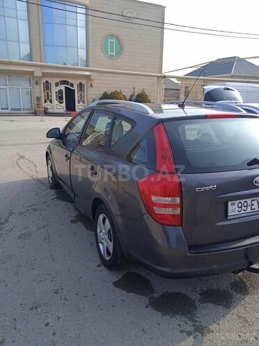 Kia Ceed 2009, 322,800 km - 1.6 l - Bakı