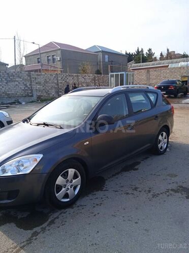 Kia Ceed 2009, 322,800 km - 1.6 l - Bakı