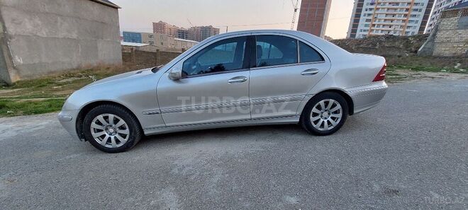Mercedes C 180 2003, 275,000 km - 1.8 l - Bakı