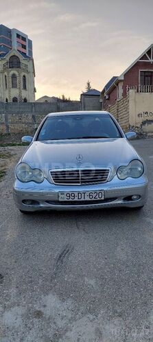Mercedes C 180 2003, 275,000 km - 1.8 l - Bakı