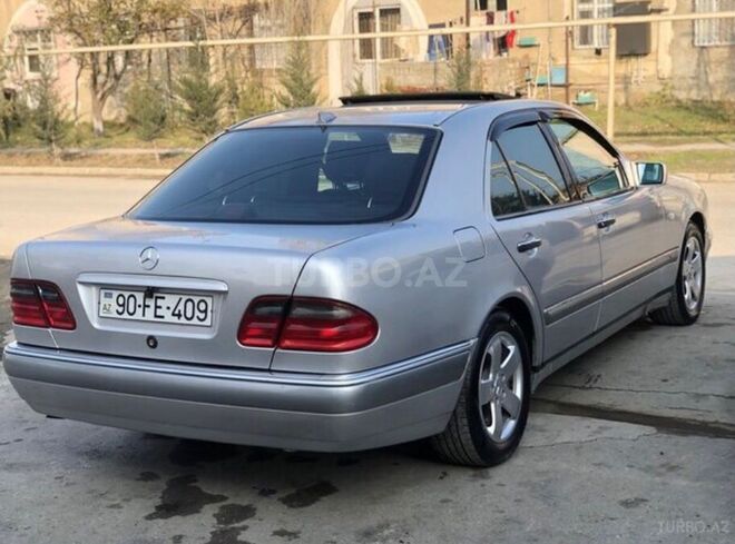 Mercedes E 230 1995, 245,000 km - 2.3 л - Sumqayıt