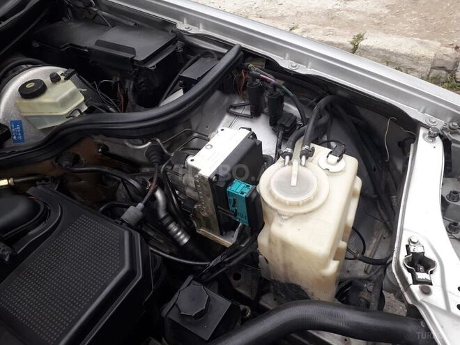 Mercedes E 230 1995, 245,000 km - 2.3 л - Sumqayıt