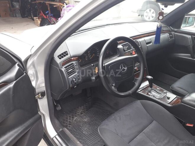 Mercedes E 230 1995, 245,000 km - 2.3 л - Sumqayıt