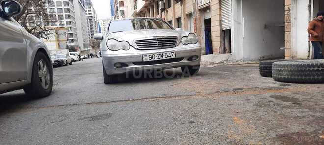 Mercedes C 200 2001, 300,000 km - 2.0 l - Bakı