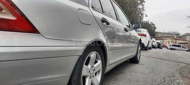 Mercedes C 200 2001, 300,000 km - 2.0 l - Bakı