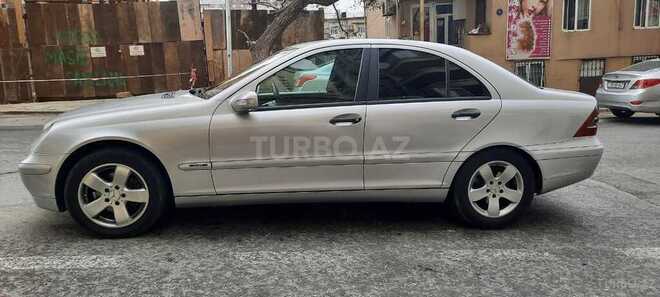 Mercedes C 200 2001, 300,000 km - 2.0 l - Bakı