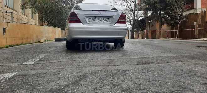 Mercedes C 200 2001, 300,000 km - 2.0 l - Bakı