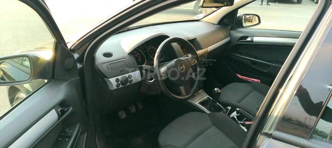 Opel Astra 2006, 200,000 km - 1.6 l - Bakı