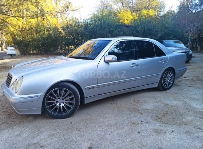 Mercedes E 320 2002, 21,600 km - 3.2 l - Ağcabədi