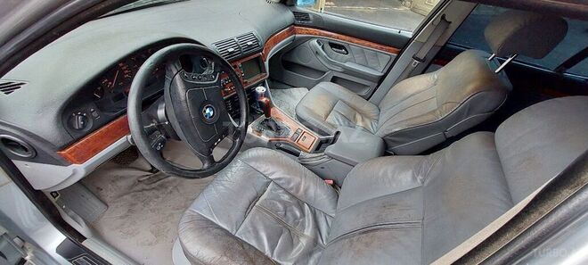 BMW 528 1997, 135,000 km - 2.8 l - Bakı