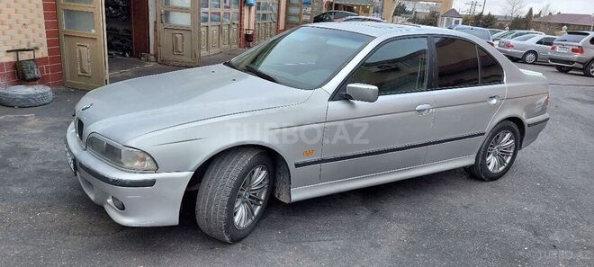 BMW 528 1997, 135,000 km - 2.8 l - Bakı