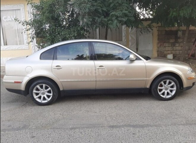 Volkswagen Passat 2004, 218,000 km - 1.8 l - Astara
