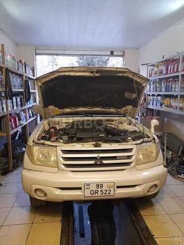 Mitsubishi Pajero io 2001, 203,000 km - 2.0 l - Yardımlı