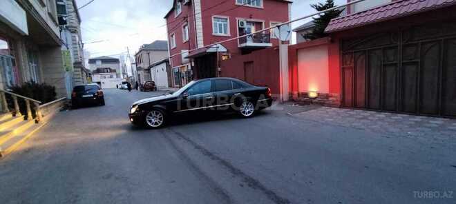 Mercedes E 220 2003, 267,521 km - 2.2 l - Bakı