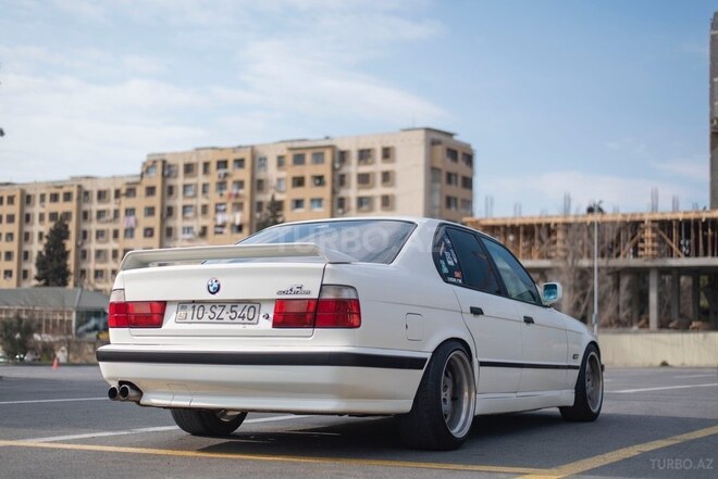 BMW 525 1989, 445,000 km - 2.5 l - Bakı