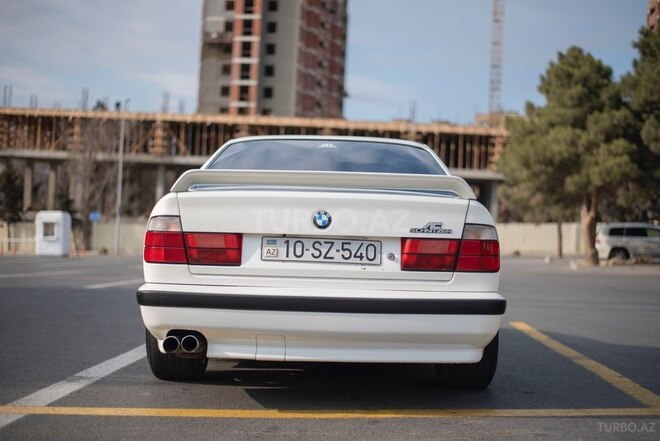 BMW 525 1989, 445,000 km - 2.5 l - Bakı