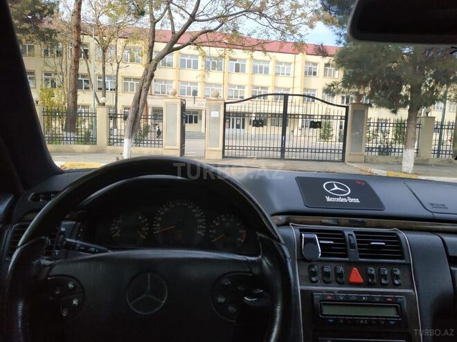 Mercedes E 280 1999, 380,000 km - 2.8 l - Kürdəmir