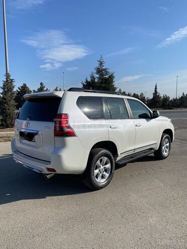 Toyota Prado 2010, 110,111 km - 2.7 l - Gəncə