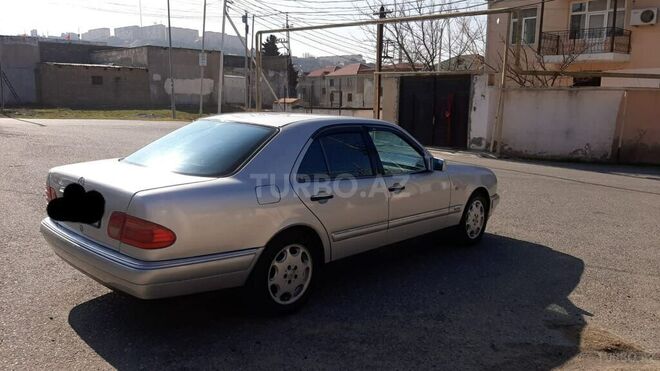 Mercedes E 200 1998, 350,000 km - 2.0 l - Bakı
