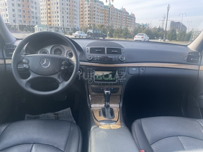 Mercedes E 220 2008, 229,000 km - 2.2 л - Bakı
