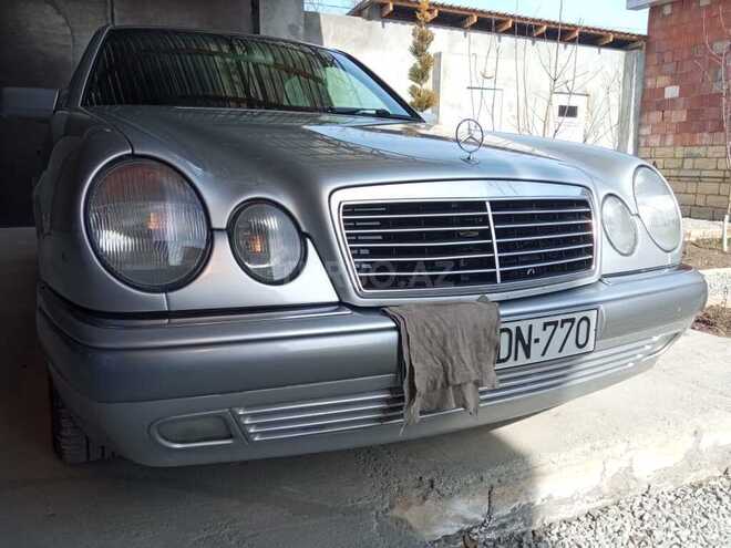 Mercedes E 240 1997, 301,000 km - 2.4 l - İsmayıllı