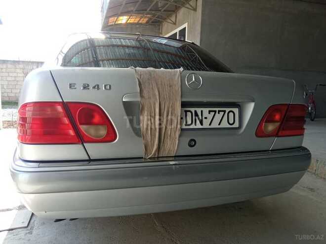 Mercedes E 240 1997, 301,000 km - 2.4 l - İsmayıllı