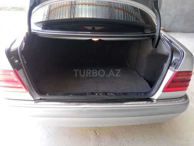 Mercedes E 240 1997, 301,000 km - 2.4 l - İsmayıllı