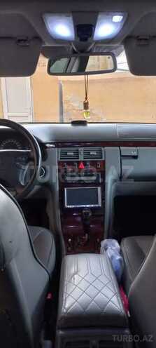 Mercedes E 240 2000, 135,000 km - 2.6 l - Bakı