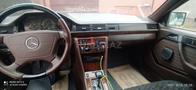 Mercedes E 260 1991, 420,000 km - 2.6 l - Gədəbəy