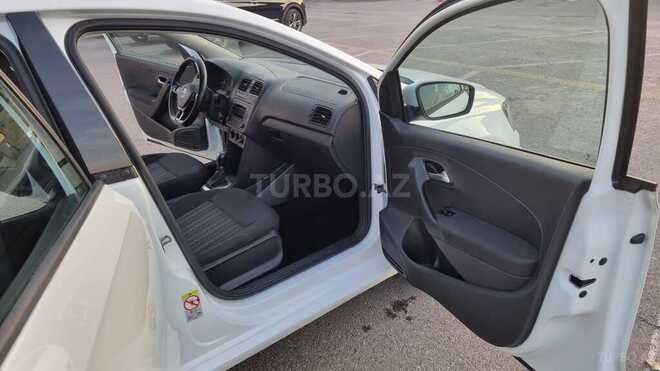 Volkswagen Polo 2018, 83,241 km - 1.6 l - Bakı
