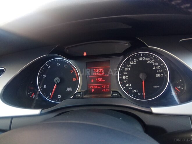 Audi A4 2011, 179,000 km - 1.8 л - Gəncə
