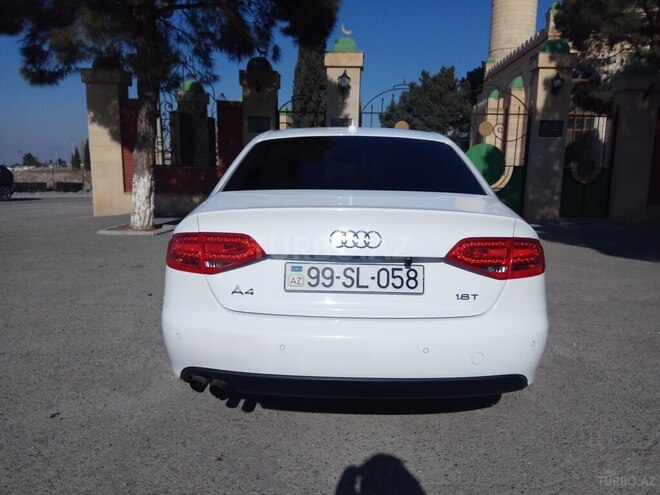 Audi A4 2011, 179,000 km - 1.8 л - Gəncə