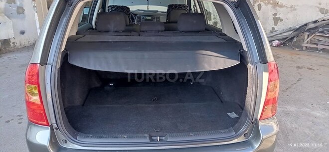 Toyota Corolla 2005, 256,000 km - 1.4 л - Bakı