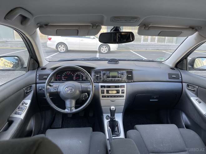 Toyota Corolla 2005, 250,000 km - 1.4 l - Bakı