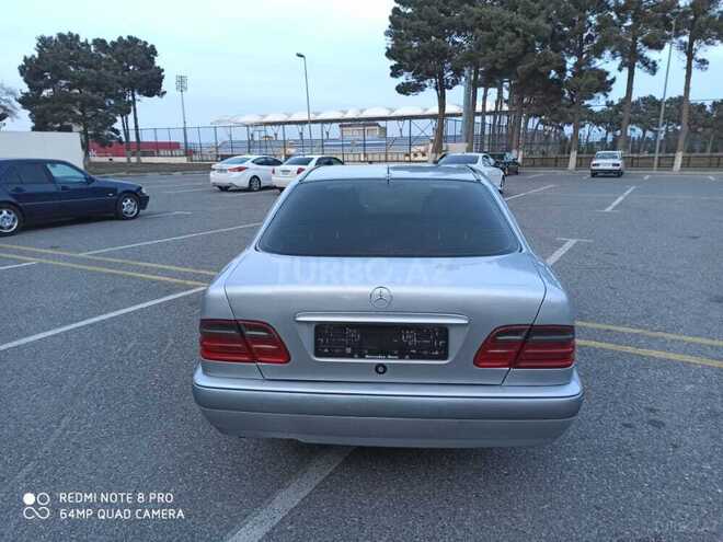 Mercedes E 230 1996, 289,000 km - 2.3 l - Sumqayıt